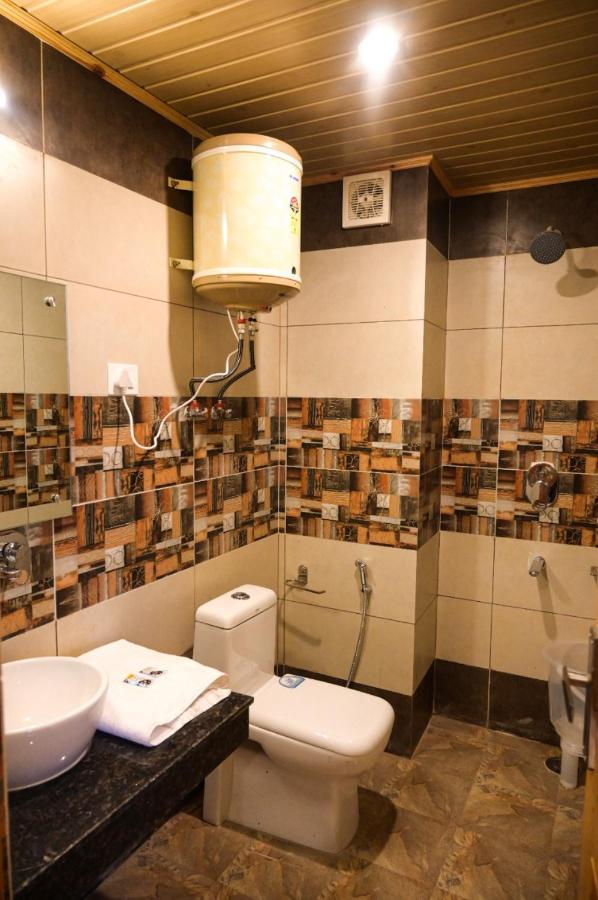 Lotus Inn Rohtang View Manāli Екстериор снимка